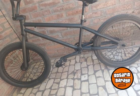 Deportes - Vendo bicicleta BMX Rod 20 - En Venta