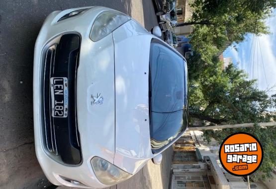 Autos - Peugeot 308 allure con navegador 2012 Nafta 215000Km - En Venta