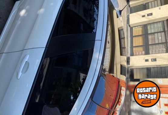 Autos - Peugeot 308 allure con navegador 2012 Nafta 215000Km - En Venta