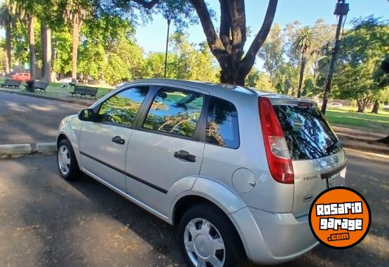 Autos - Ford Fiesta Ambiente 5 puertas 2007 Nafta 115000Km - En Venta
