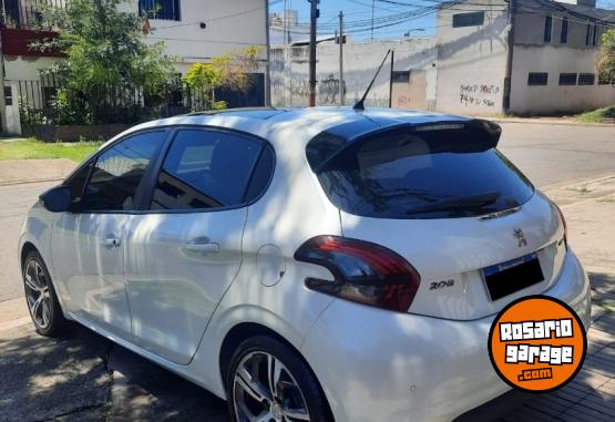Autos - Peugeot 208 2020 Nafta 62000Km - En Venta