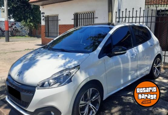 Autos - Peugeot 208 2020 Nafta 62000Km - En Venta