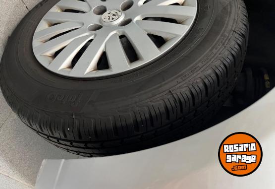 Autos - Volkswagen Gol trend 2016 Nafta 163000Km - En Venta