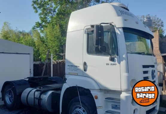 Camiones y Gr�as - OPORTUNIDAD !!!! - En Venta