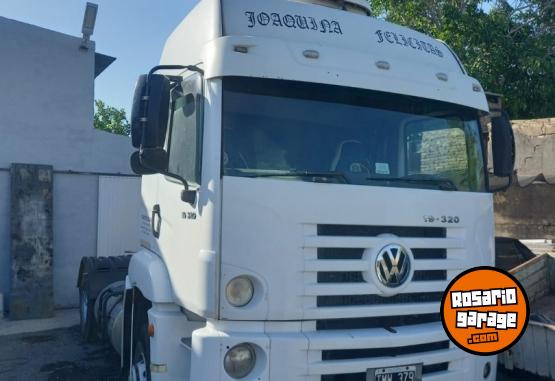 Camiones y Gr�as - OPORTUNIDAD !!!! - En Venta