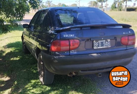 Autos - Ford Escort 1997 Nafta 300000Km - En Venta