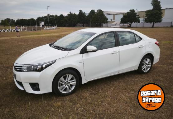 Autos - Toyota XEI CVT Pack cuero 2015 Nafta 173000Km - En Venta
