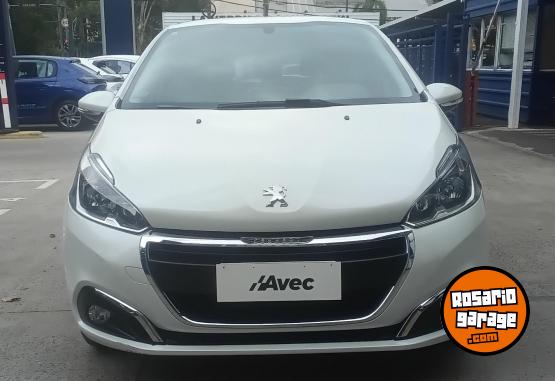 Utilitarios - Peugeot 208 1.6 allure 5p l13 2019 Nafta 79582Km - En Venta