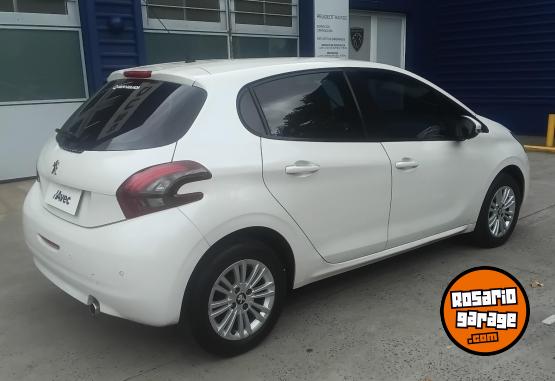 Utilitarios - Peugeot 208 1.6 allure 5p l13 2019 Nafta 79582Km - En Venta
