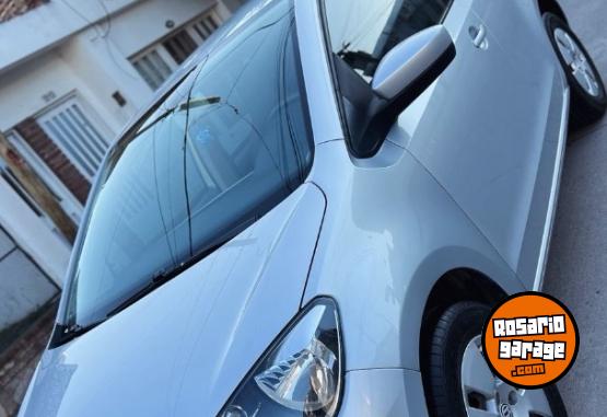Autos - Volkswagen UP MOVE 2016 Nafta 77000Km - En Venta