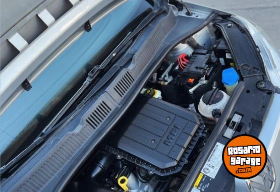 Autos - Volkswagen UP MOVE 2016 Nafta 77000Km - En Venta