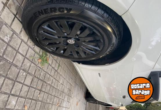 Autos - Volkswagen Vw gol trend pack 1 2010 Nafta 215000Km - En Venta