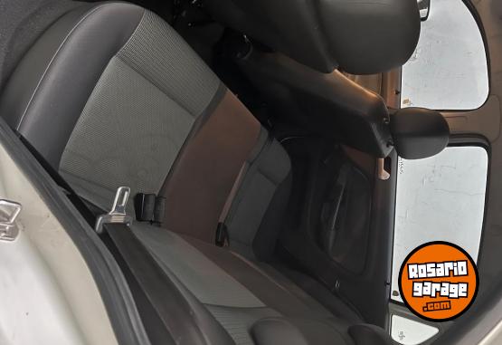 Autos - Volkswagen Vw gol trend pack 1 2010 Nafta 215000Km - En Venta