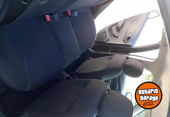 Autos - Chevrolet Onix 2017 Nafta 116000Km - En Venta