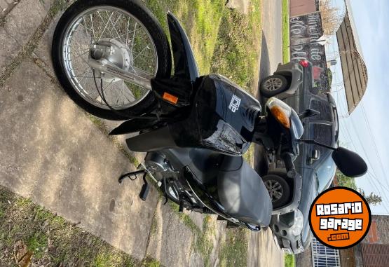 Motos - Guerrero Trip 2023 Nafta 13500Km - En Venta