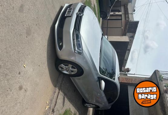 Autos - Volkswagen Vento 2.5 Luxary 2012 Nafta 195000Km - En Venta
