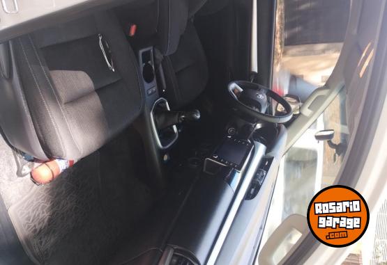 Camionetas - Toyota Hilux SR 2021 Diesel 99550Km - En Venta