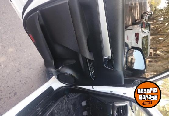 Camionetas - Toyota Hilux SR 2021 Diesel 99550Km - En Venta