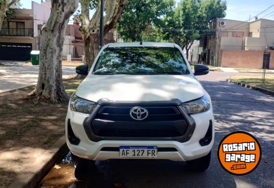 Camionetas - Toyota Hilux SR 2021 Diesel 99550Km - En Venta