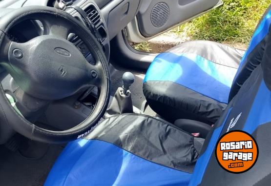 Autos - Renault CLIO 2 2001 Diesel 386794Km - En Venta