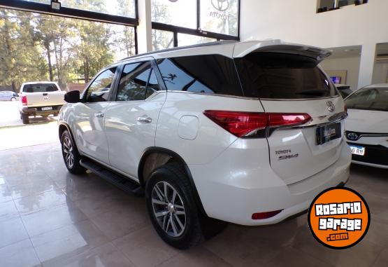 Camionetas - Toyota SW4 2.8 Srx 4x4 7as At 2016 Diesel 180000Km - En Venta