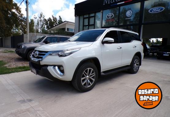 Camionetas - Toyota SW4 2.8 Srx  4x4 7as At 2016 Diesel 181000Km - En Venta