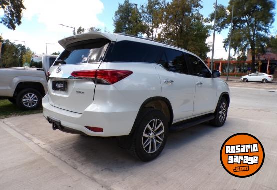 Camionetas - Toyota SW4 2.8 Srx  4x4 7as At 2016 Diesel 181000Km - En Venta