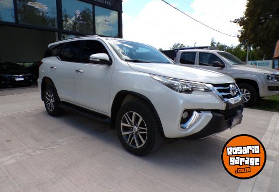 Camionetas - Toyota SW4 2.8 Srx  4x4 7as At 2016 Diesel 181000Km - En Venta