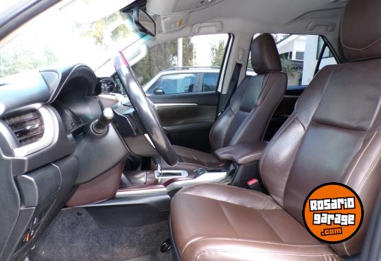 Camionetas - Toyota SW4 2.8 Srx  4x4 7as At 2016 Diesel 181000Km - En Venta