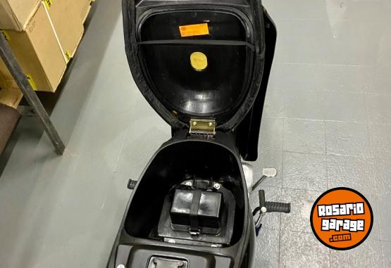 Motos - Motomel Blitz 2024 Nafta 9300Km - En Venta