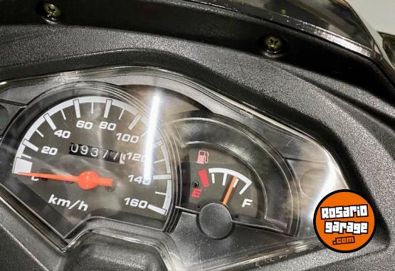 Motos - Motomel Blitz 2024 Nafta 9300Km - En Venta