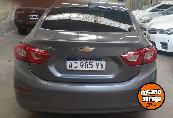 Autos - Chevrolet Cruze lt 2018 Nafta 170000Km - En Venta