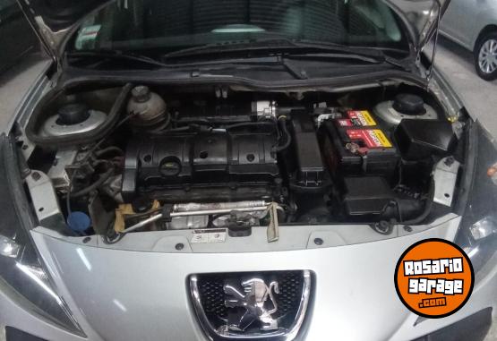 Camionetas - Peugeot Hoggar xs 1.6 2014 Nafta 64000Km - En Venta