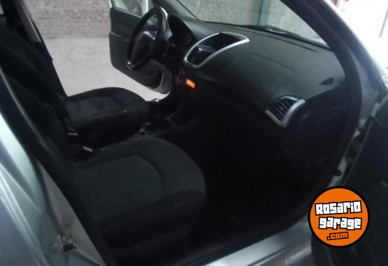 Camionetas - Peugeot Hoggar xs 1.6 2014 Nafta 64000Km - En Venta