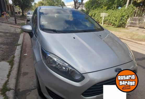 Autos - Ford Fiesta S 2015 Nafta 77100Km - En Venta