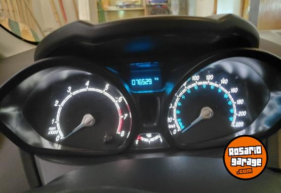 Autos - Ford Fiesta S 2015 Nafta 77100Km - En Venta
