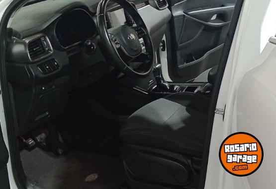 Camionetas - Kia Sorento EX 2.4 AT 4x2 2018 Nafta 119000Km - En Venta