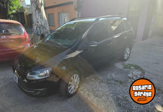 Autos - Volkswagen Suran 2011 Nafta 90000Km - En Venta