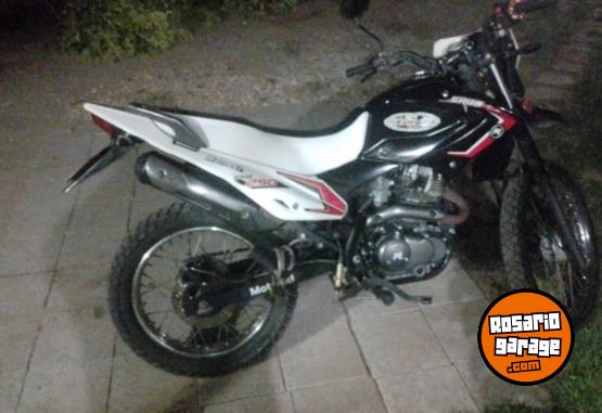 Motos - Motomel 2020 2019 Nafta 315879Km - En Venta