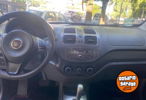 Autos - Fiat Grand siena 2016 Nafta 130000Km - En Venta