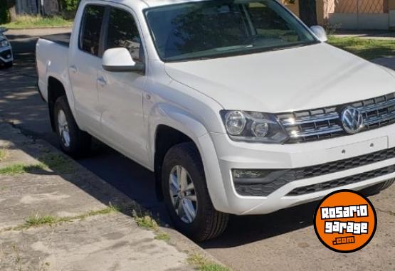 Camionetas - Volkswagen AMAROK TRENDLINE 2021 Diesel 66000Km - En Venta