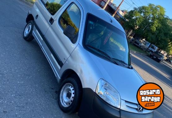 Utilitarios - Peugeot Parner 2017 Diesel 179000Km - En Venta