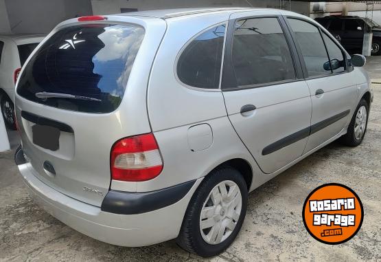 Autos - Renault Scenic 2 2009 Nafta 302000Km - En Venta