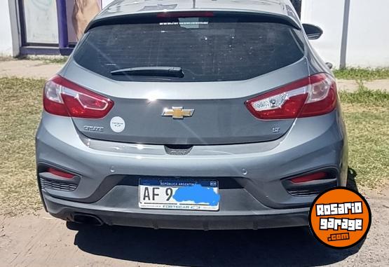 Autos - Chevrolet CRUZE LT 5 PTAS AT 2023 Nafta 29500Km - En Venta