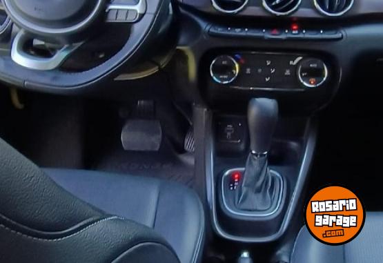 Autos - Fiat Cronos AT6 2018 Nafta 120000Km - En Venta