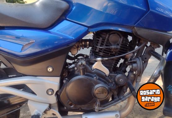 Motos - Bajaj Rouser 200 2010 Nafta 120000Km - En Venta