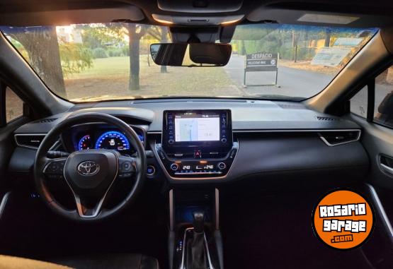 Autos - Toyota Corolla Cross 2.0 Seg cvt 2021 Nafta 61000Km - En Venta