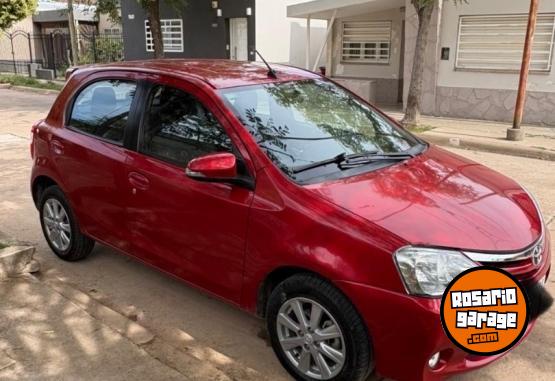 Autos - Toyota Etios xls 2016 Nafta 88000Km - En Venta