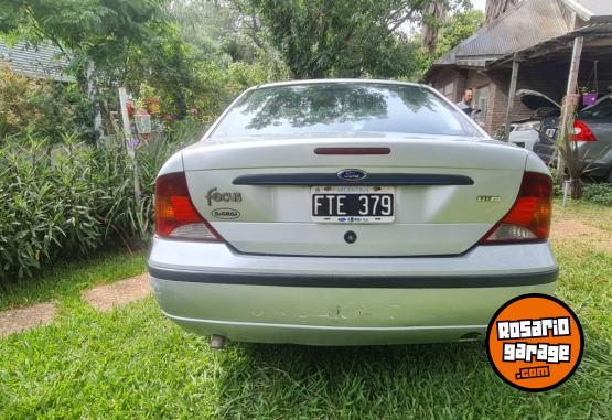 Autos - Ford Focus edge 4 puertas 2006 Diesel 243000Km - En Venta