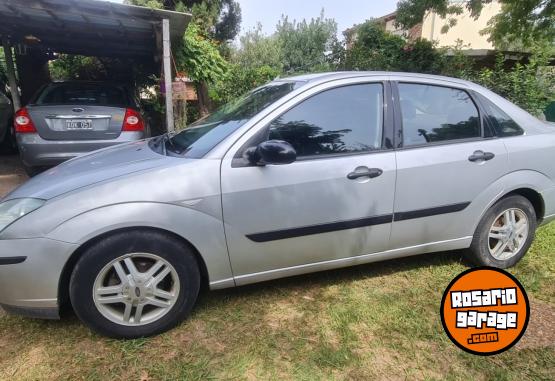 Autos - Ford Focus edge 4 puertas 2006 Diesel 243000Km - En Venta